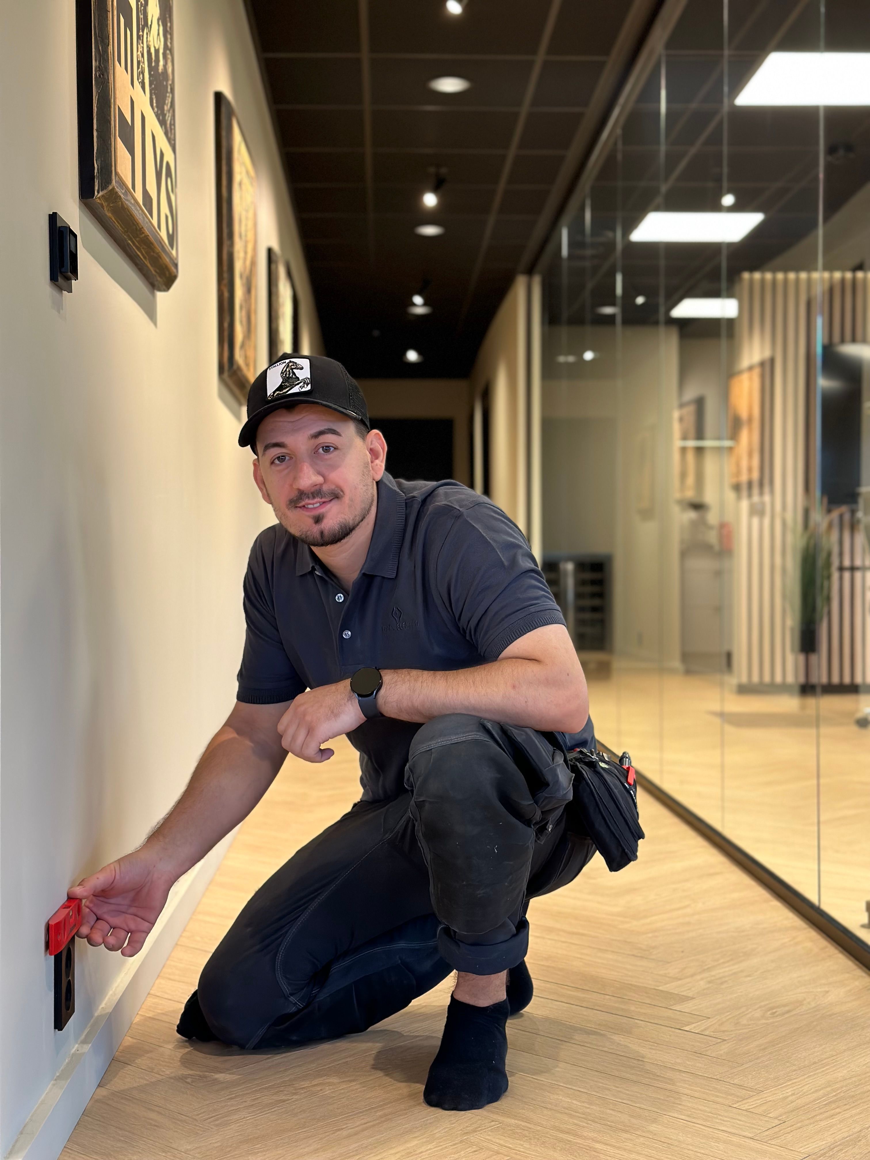 Mirsad Jaha, montør/prosjektleder i Odin Elektro
